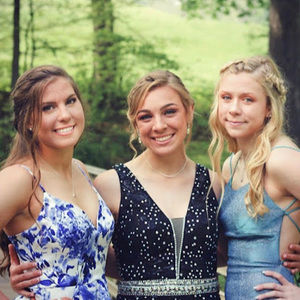 Meet your Posher, Rebecca